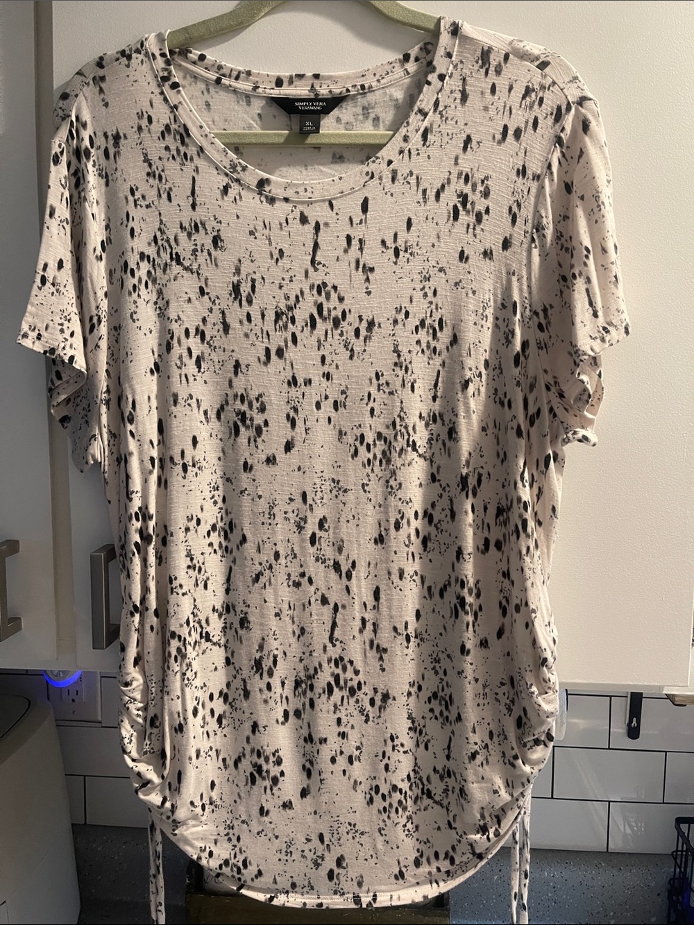 Simply Vera  Short Sleeve Drawstring Tee in White with Black Speckle